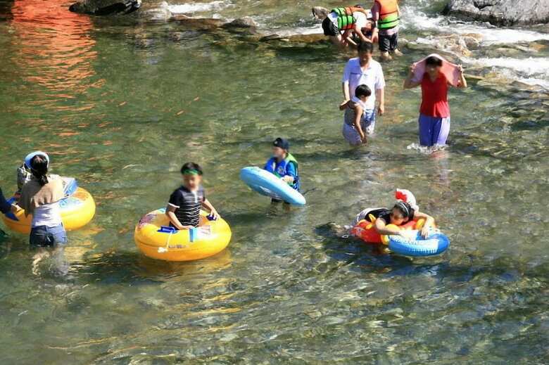 Mountain And Water Pension