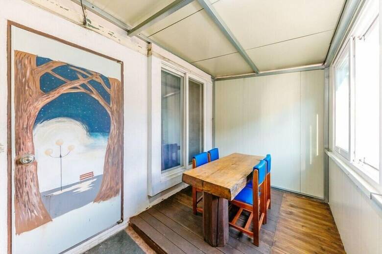Mountain And Water Pension
