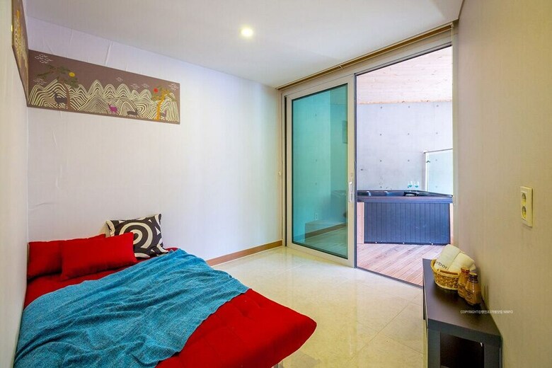 Apartamentos Harbor House Poolvilla Couple