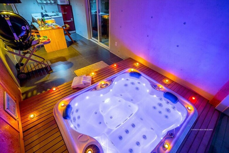 Apartamentos Harbor House Poolvilla Couple