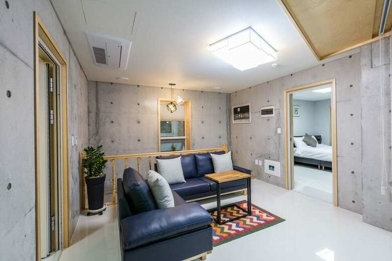 Pension Asamo Poolvilla