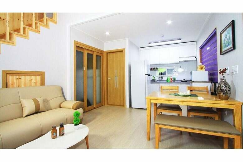 Camino Poolvilla Pension