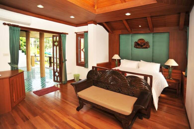 4 Bedroom Sea View Villa Big Buddha