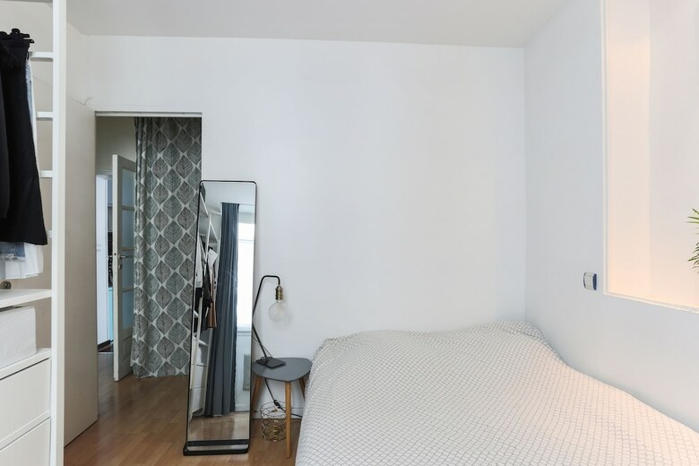 Apartment Marais-oberkampf-bastille