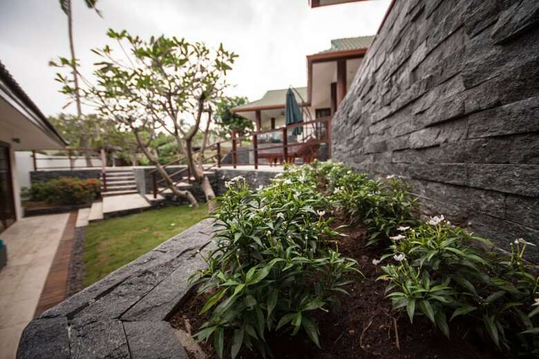 8 Bedroom Twin Villas On Samrong Bay Beach Front Resort