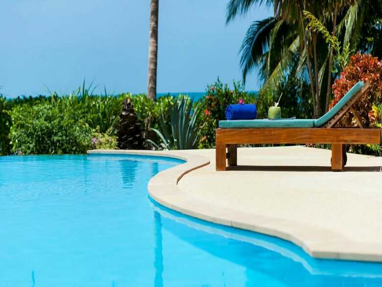 4 Bedroom Beach Front Villa Sea Breeze
