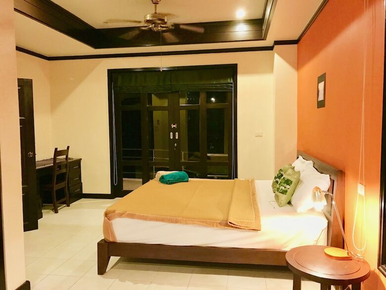 7 Bedroom Twin Villas On Beach Front Resort
