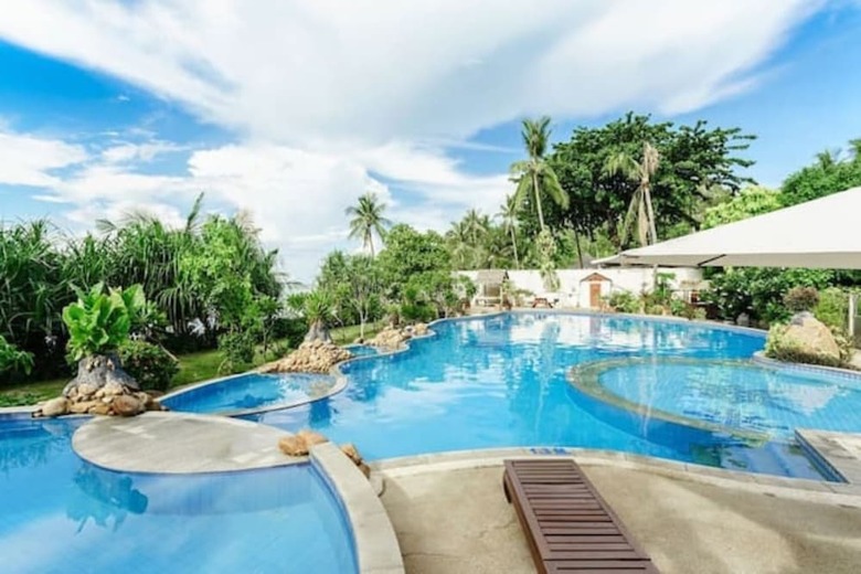 7 Bedroom Twin Villas On Beach Front Resort