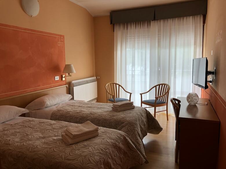 Hotel Chalet Del Lago