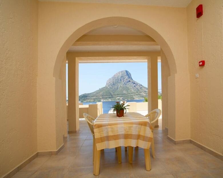 Acropolis Hotel