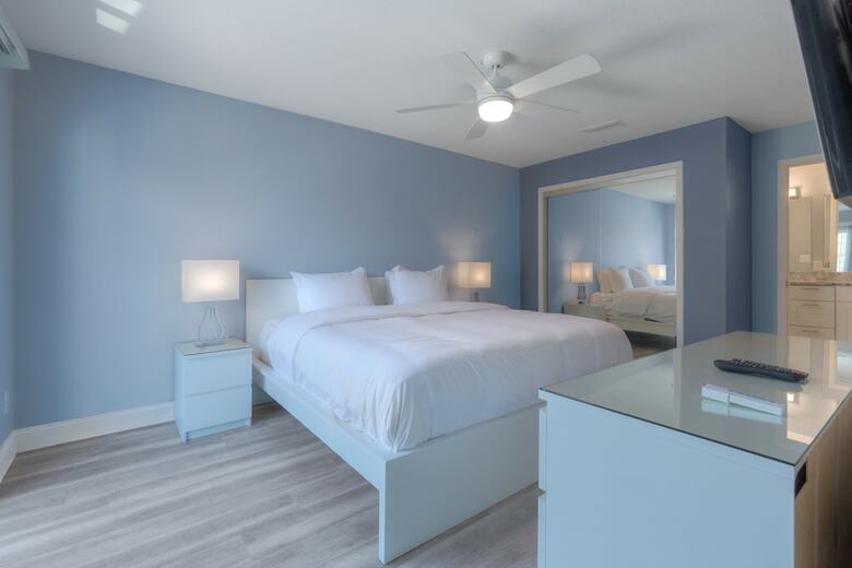 Oceanview 4 Balconies! Opulent Blue #6 Sleeps 8