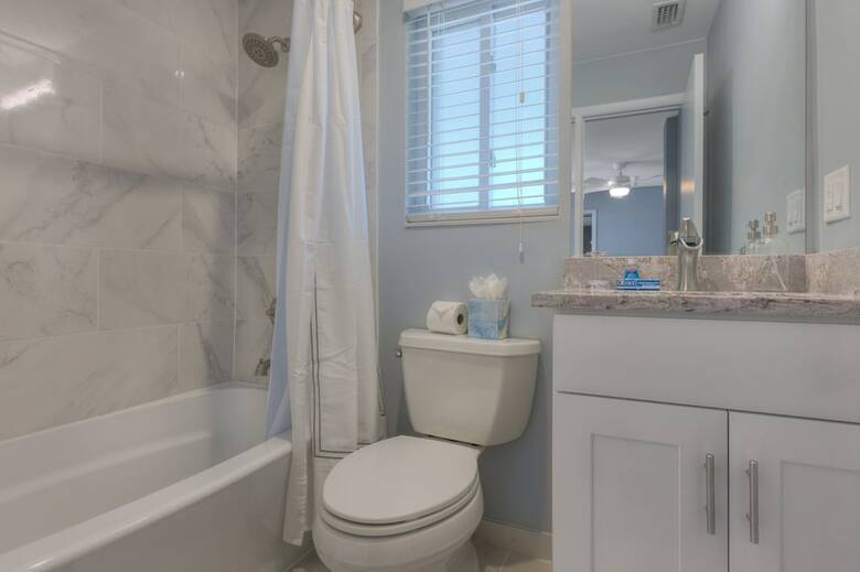 Oceanview 4 Balconies! Opulent Blue #6 Sleeps 8