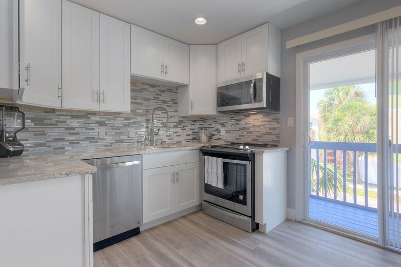 Oceanview 4 Balconies! Opulent Blue #6 Sleeps 8