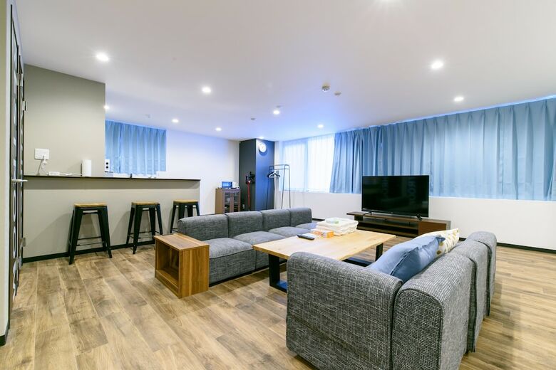 Apartamentos No.8 Uemura Building