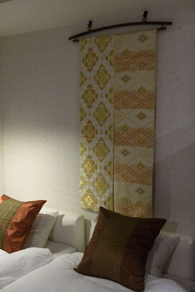 Apartamentos Rivre Housai