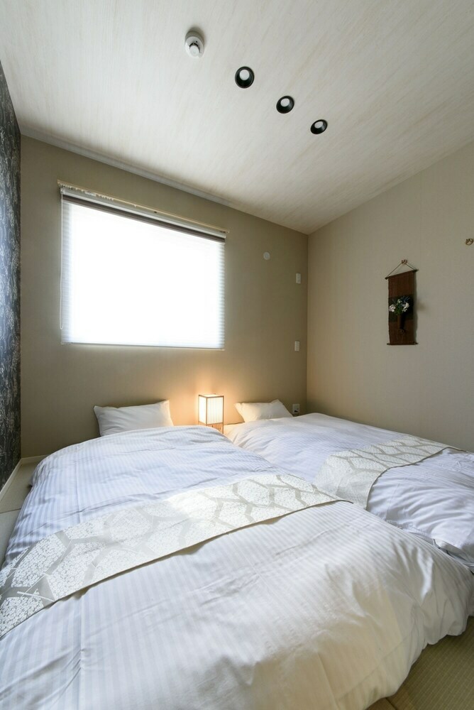 Apartamentos Rivre Housai