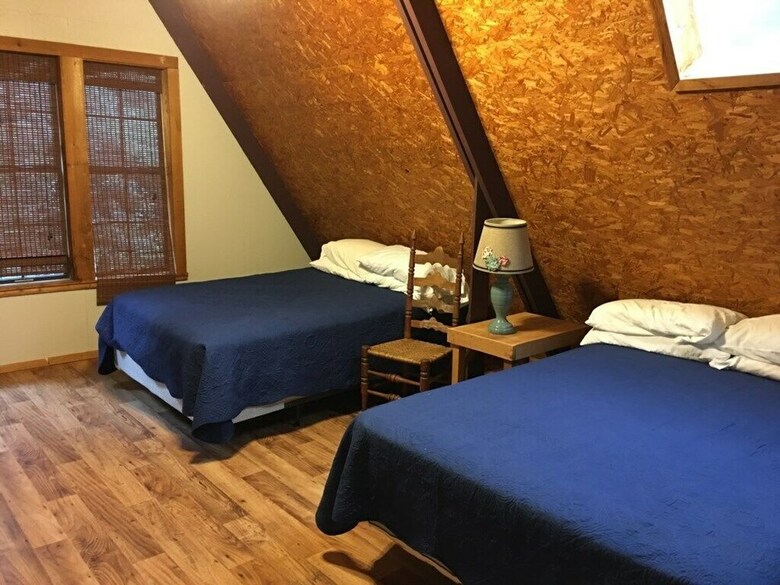 Oak Hill Lodge