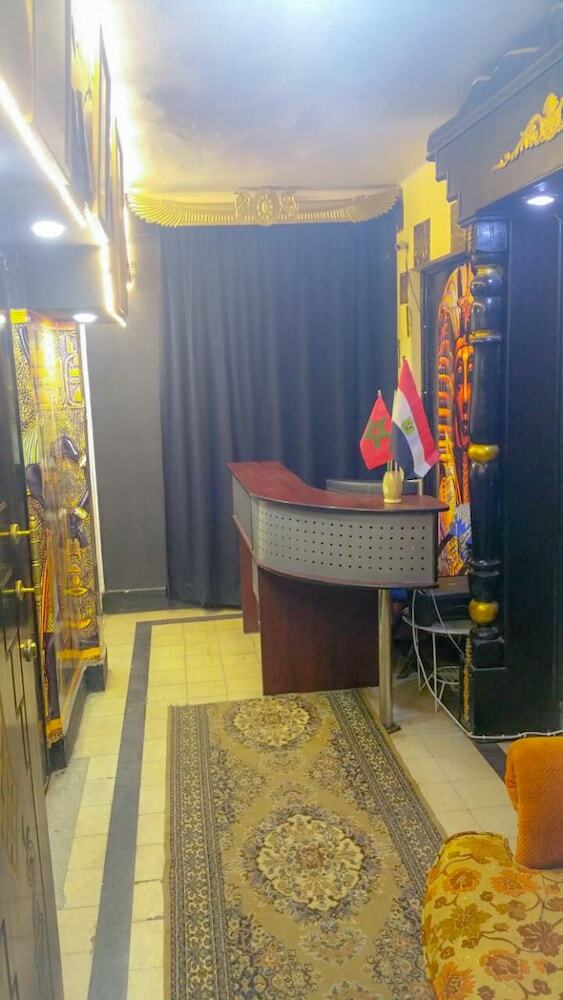 Hostal Castle Hotel