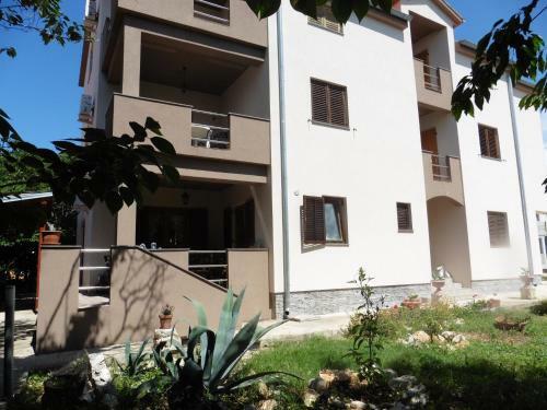Apartments Kostijal