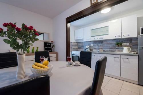 Apartment Luka Arbanasi