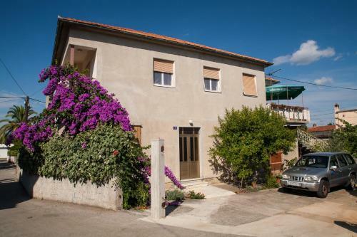 Apartamento Dino's Place