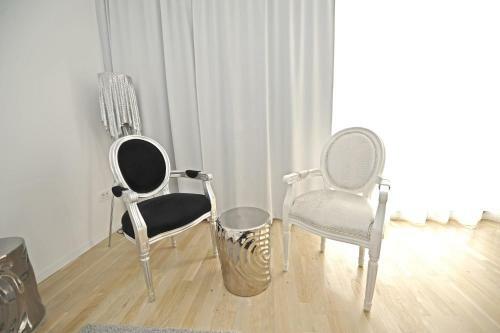 Hostal Tinel Superior Residence