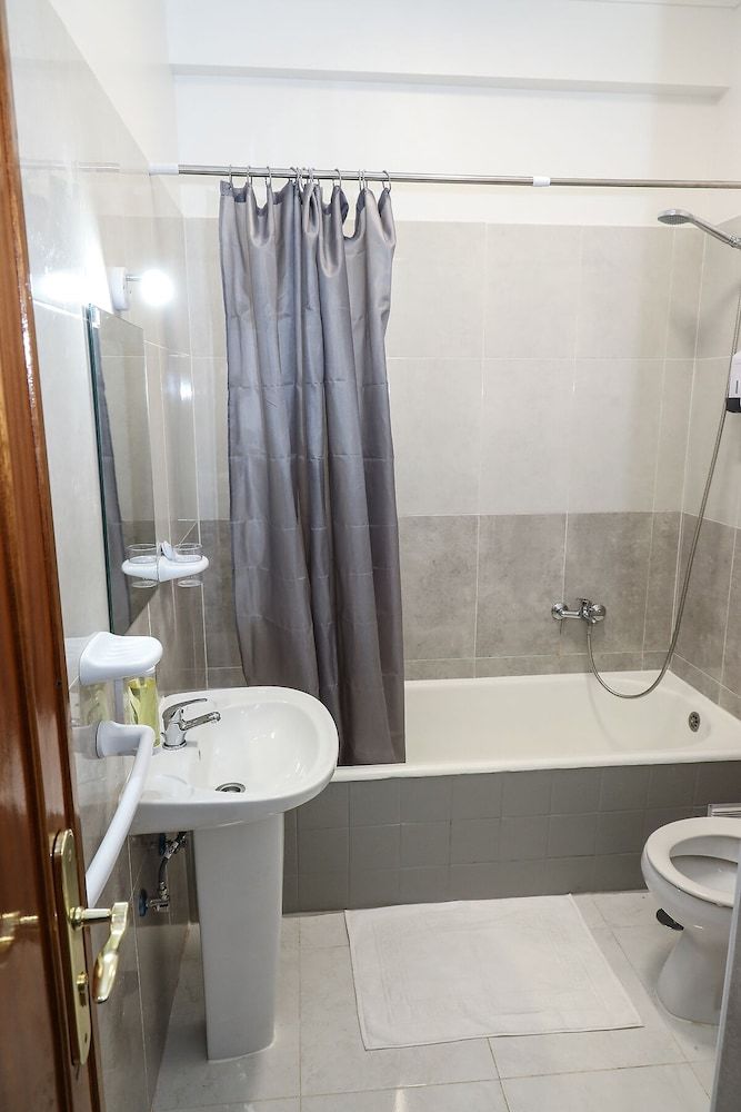 Hostal Lisbon Home Host - Hostel