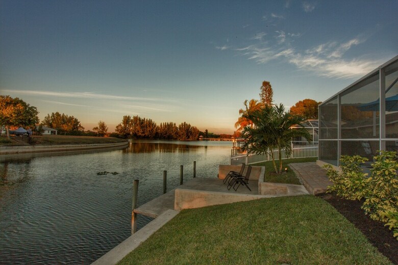 Sunny Banks - Freshwater Haven