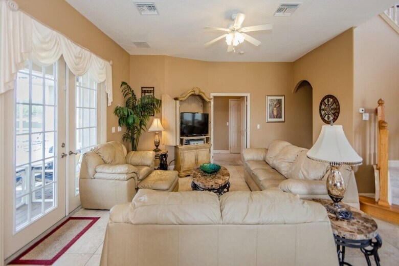 Your Personal Oasis 5 Bedroom 5 Bath Villa