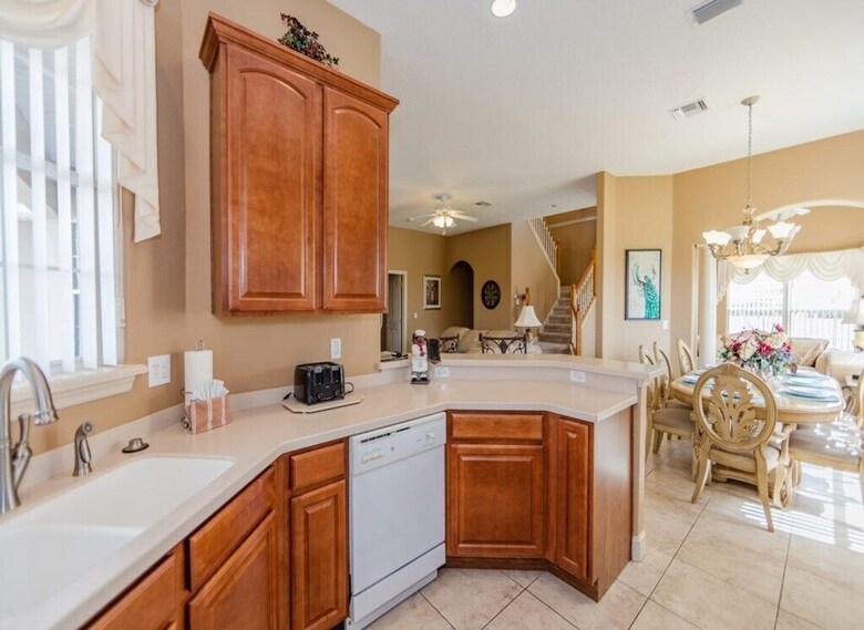 Your Personal Oasis 5 Bedroom 5 Bath Villa