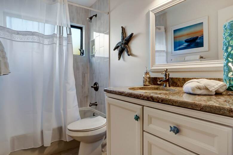 Boatabella - A Vibrant Coastal Retreat