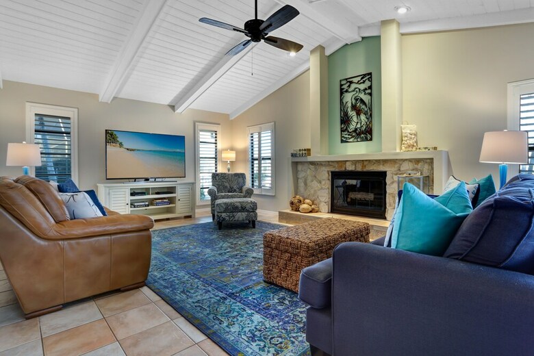 Boatabella - A Vibrant Coastal Retreat