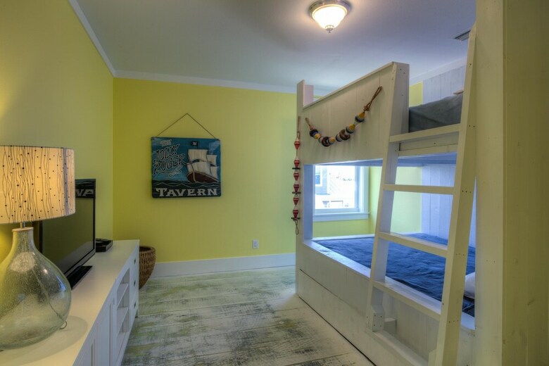 Making Waves - New Low Rates For August 10 - September 3rd!!!