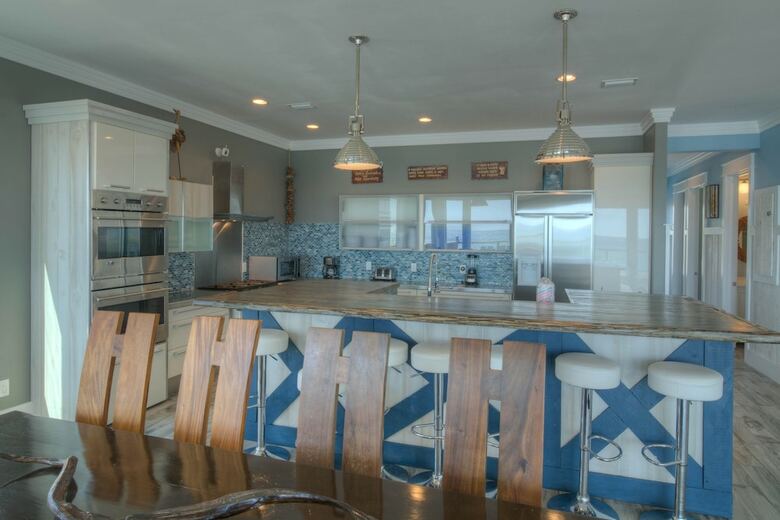 Making Waves - New Low Rates For August 10 - September 3rd!!!