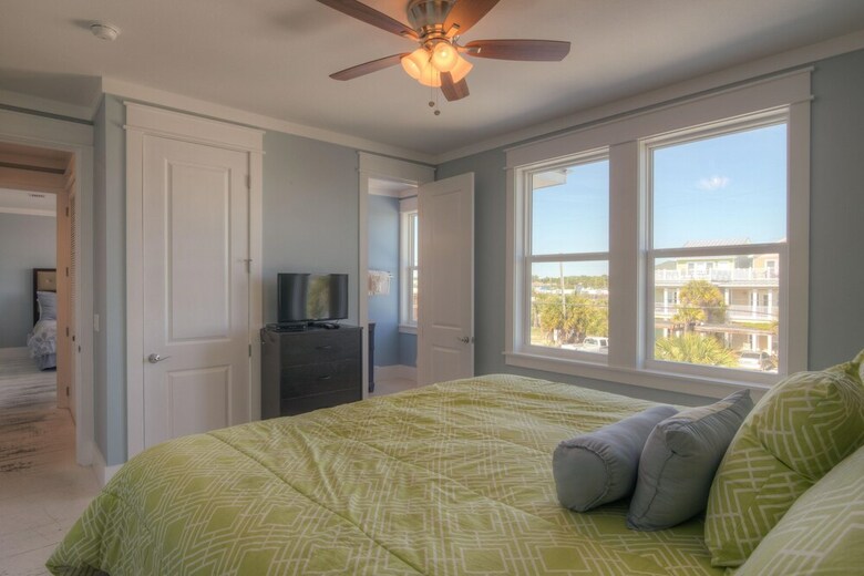 Making Waves - New Low Rates For August 10 - September 3rd!!!