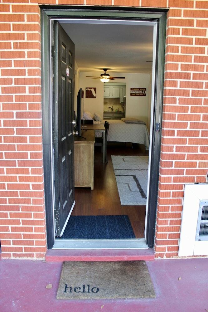 Apartamento Excellent Location! On Campus Studio Sleeps 4