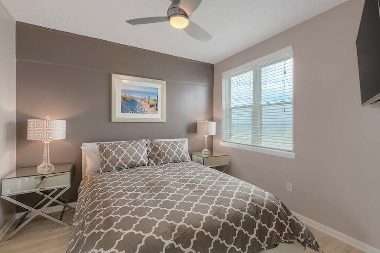 Amazing Oceanfront 2 Bedroom - Sandpiper 5a -