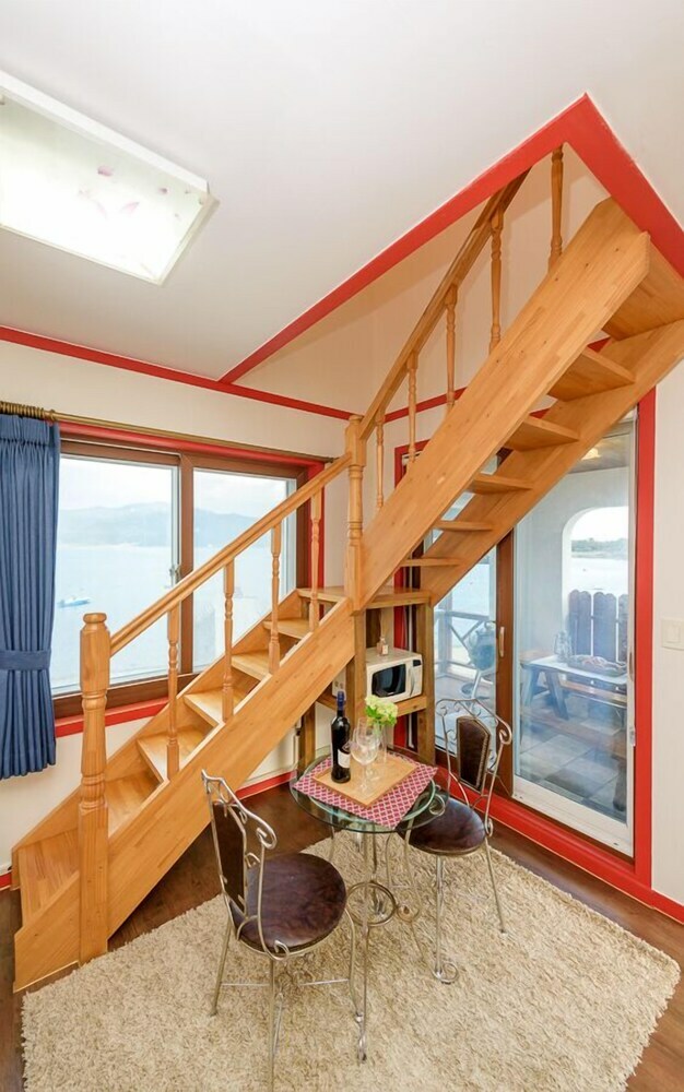 Namhae Sea N Star Pension