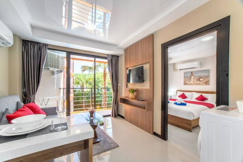 Naiharn Sea Apartment