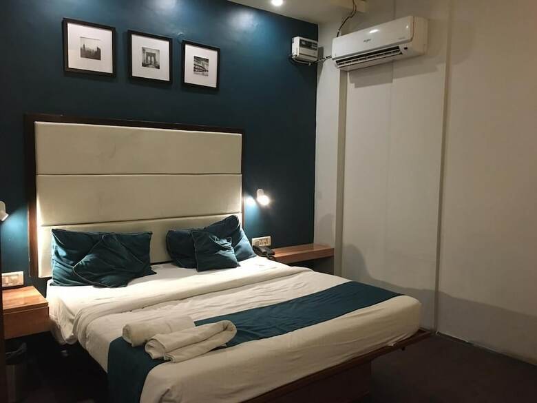 Hotel Moon Residency