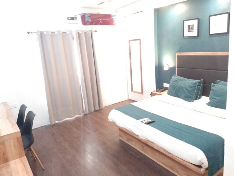 Hotel Moon Residency