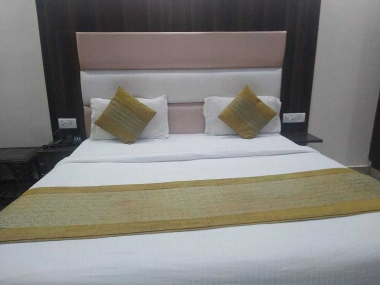 Hotel Moon Residency