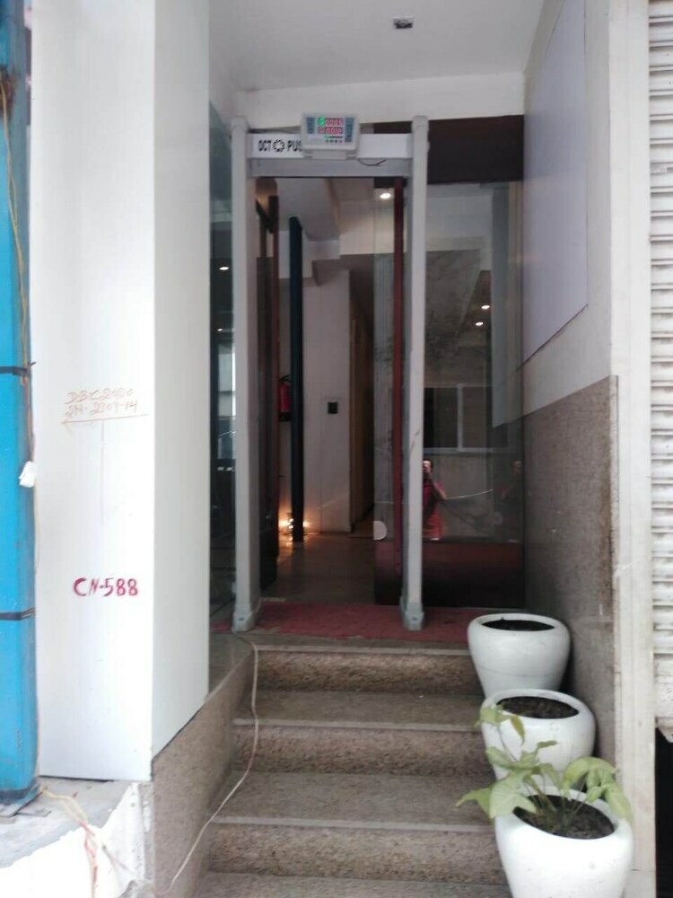 Hotel Moon Residency