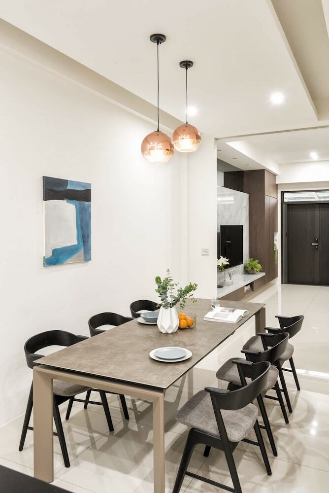 Hotel Single Eyelid Hostel