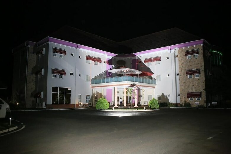 Hotel Oxygen Holiday Resort