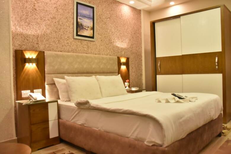 Al Nasr Hotel & Apartments