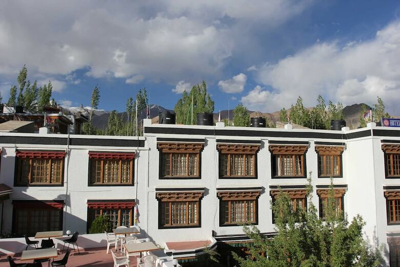 Hotel Mandala Leh Ladakh