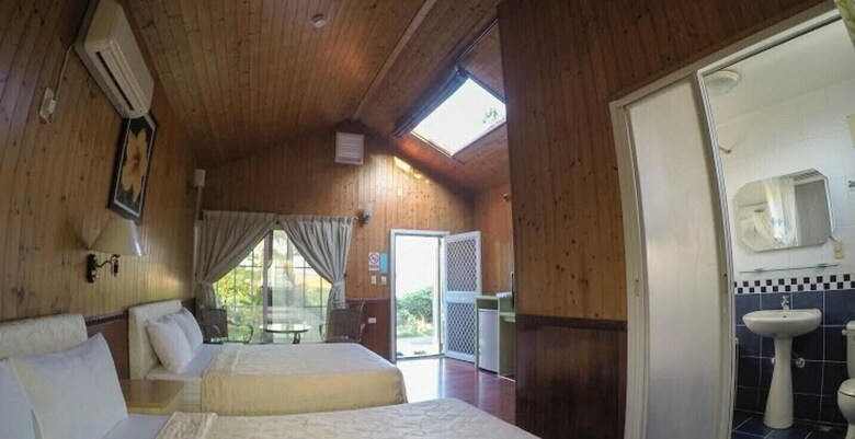 Bed & Breakfast Li Jing Villa
