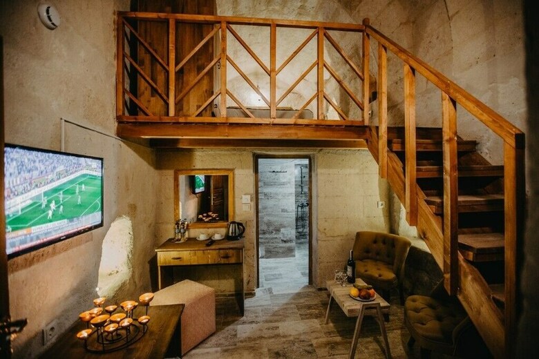 Hotel Albatros Cave Otel