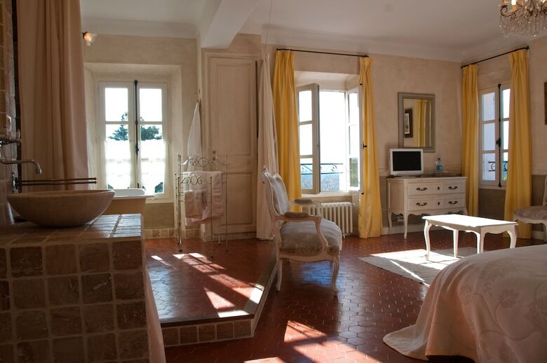 Hotel La Bastide Du Pin - Chambres D'h�tes